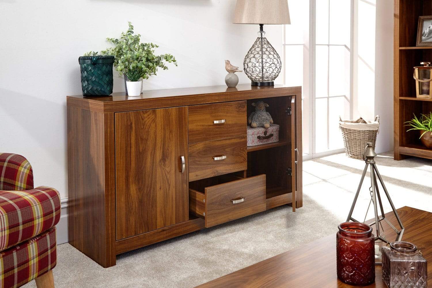 Sideboards & Console Tables