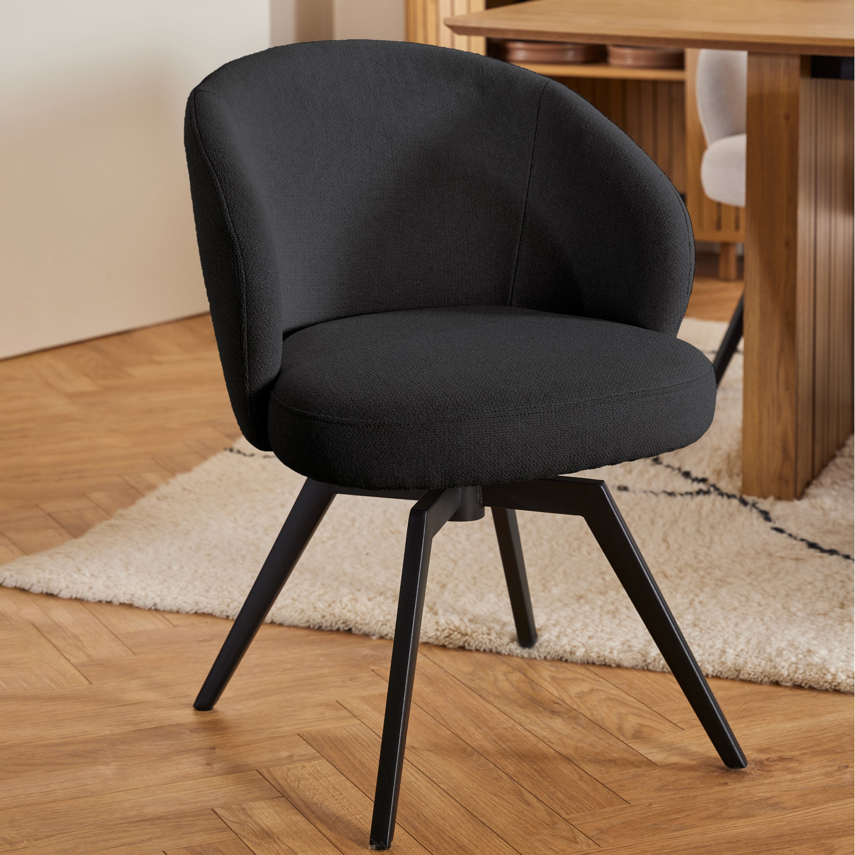 Soli Round Dining Table in Oak/Black 120x75cm Included 4 Darlene Dining Chair with Armrest and Swivel Function in Black