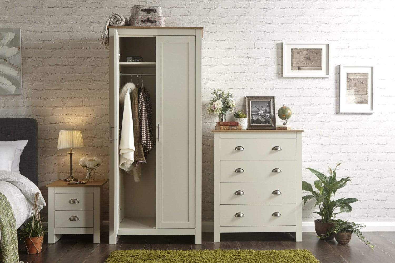 GFW Bedroom Set Lancaster 3 Piece Set Cream Bed Kings
