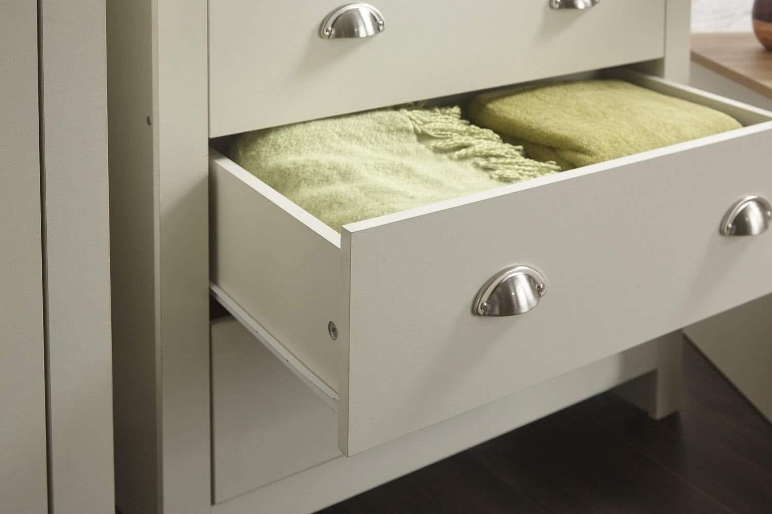 GFW Bedroom Set Lancaster 3 Piece Set Cream Bed Kings