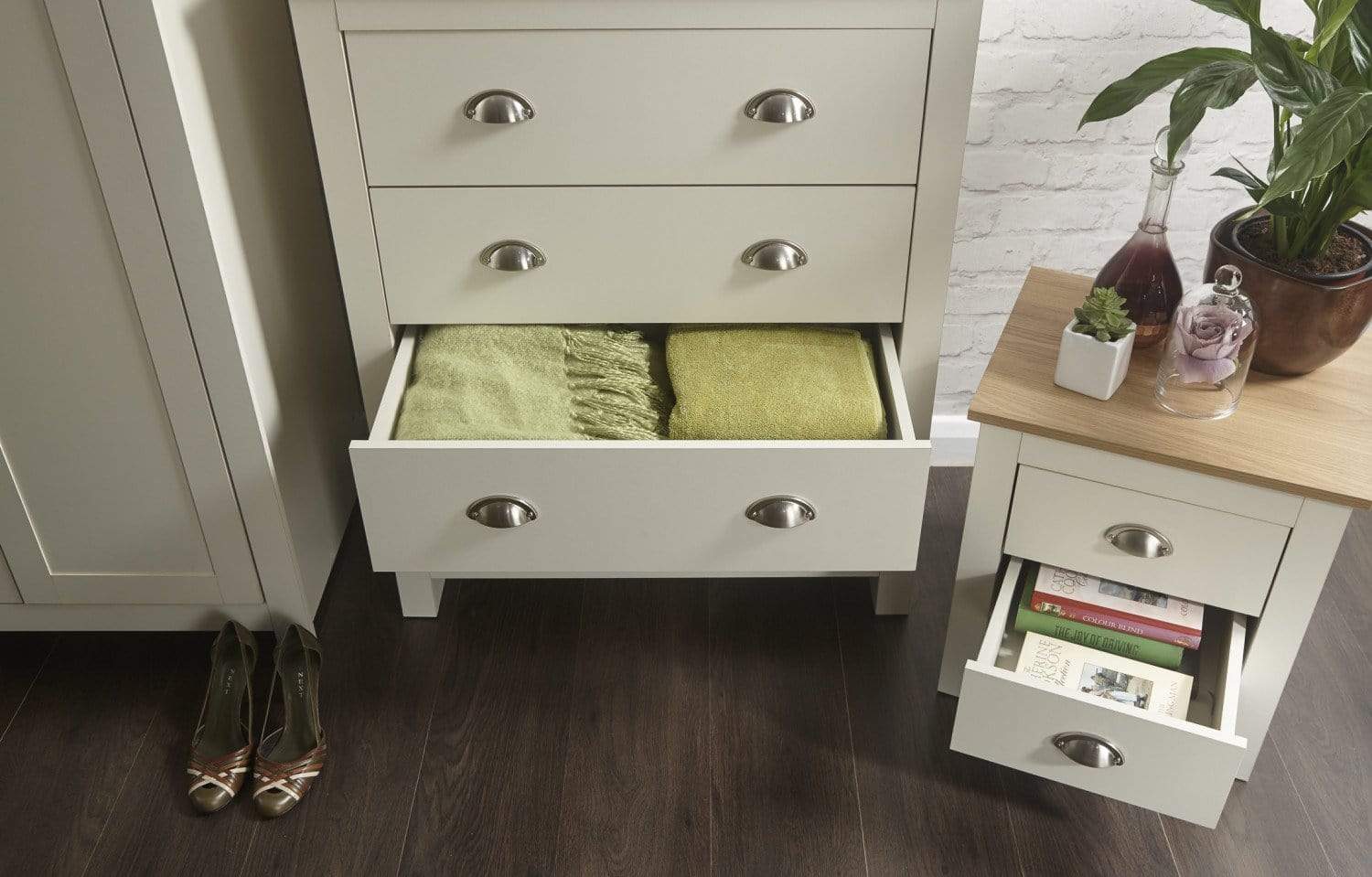 GFW Bedroom Set Lancaster 3 Piece Set Cream Bed Kings