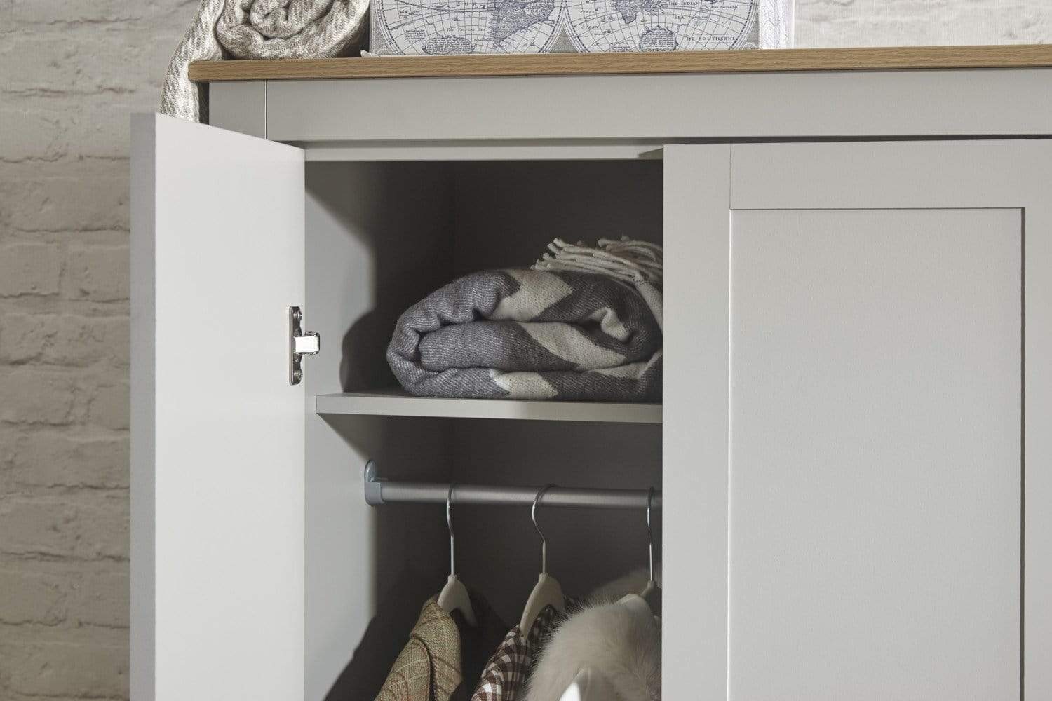 GFW Bedroom Set Lancaster 4 Piece Set Grey Bed Kings