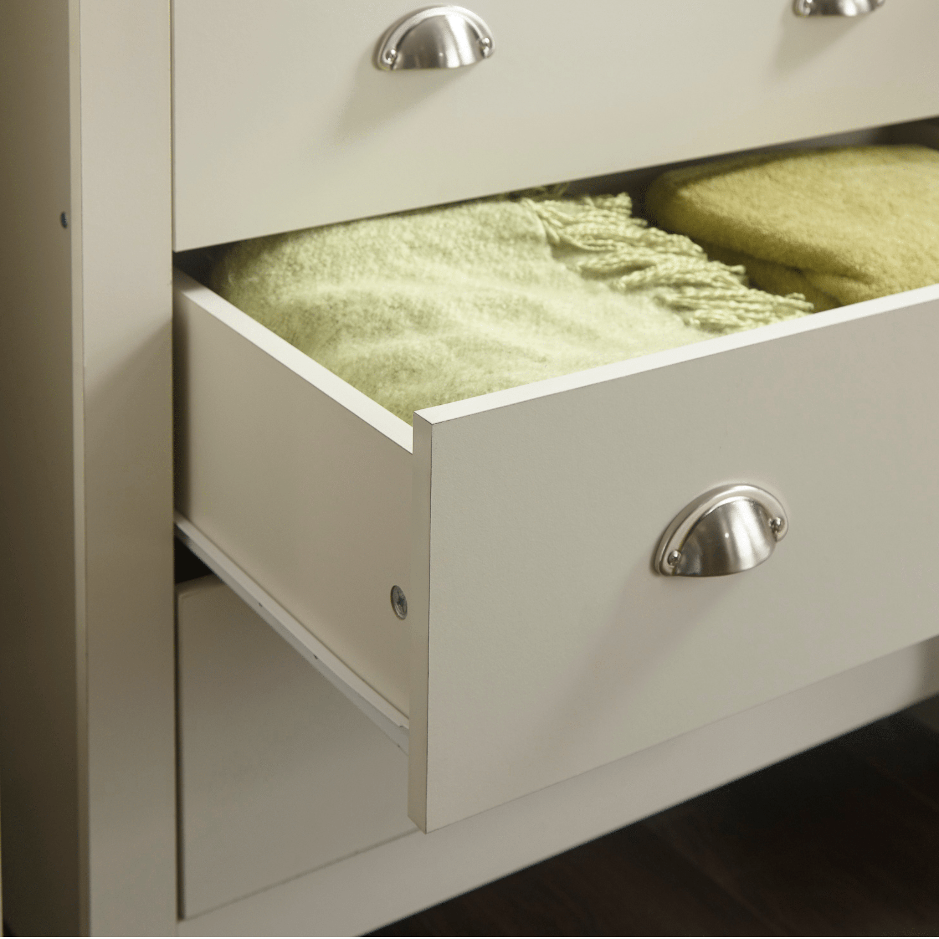 GFW Chest Of Drawers Lancaster 4 Drawer Chest Cream Bed Kings