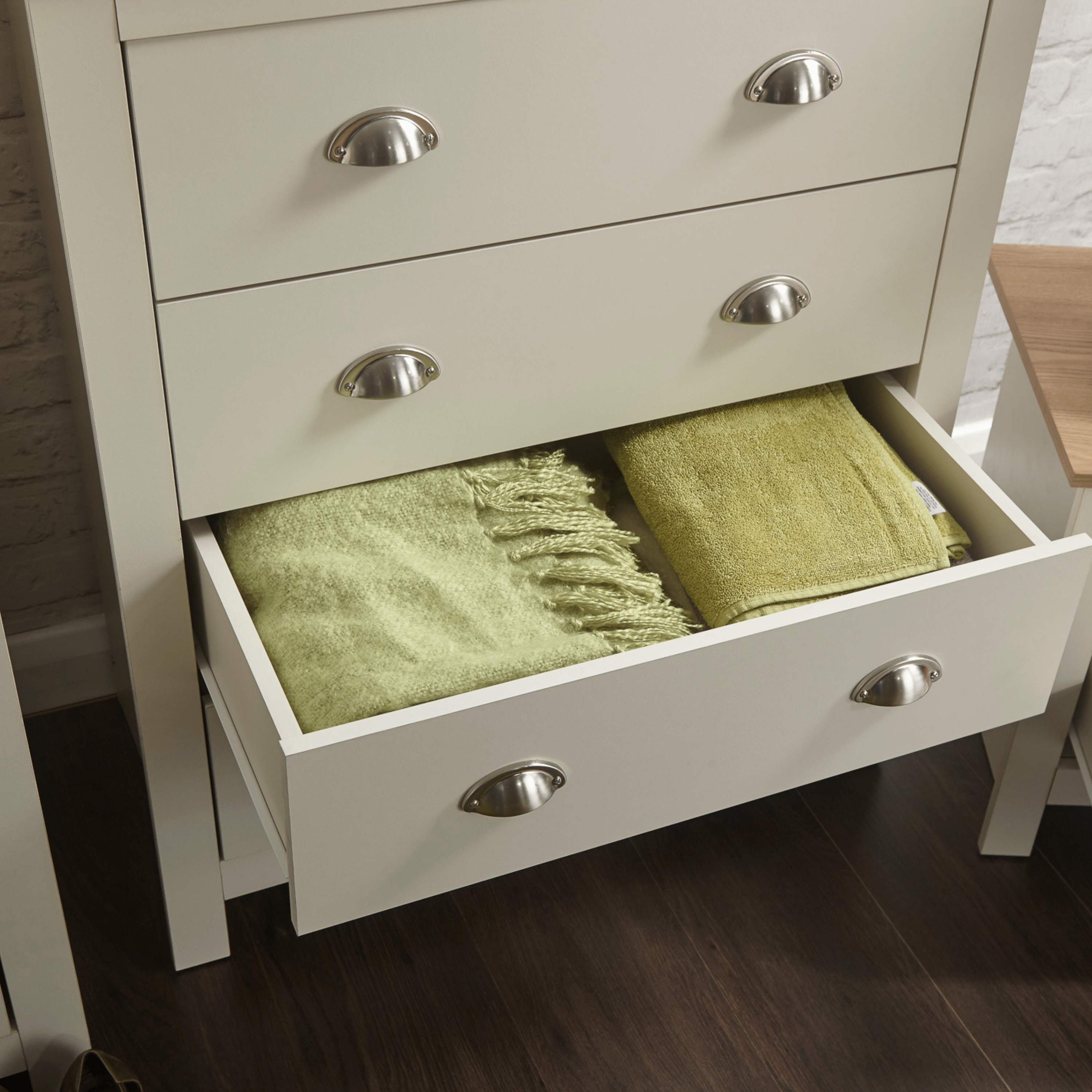 GFW Chest Of Drawers Lancaster 4 Drawer Chest Cream Bed Kings
