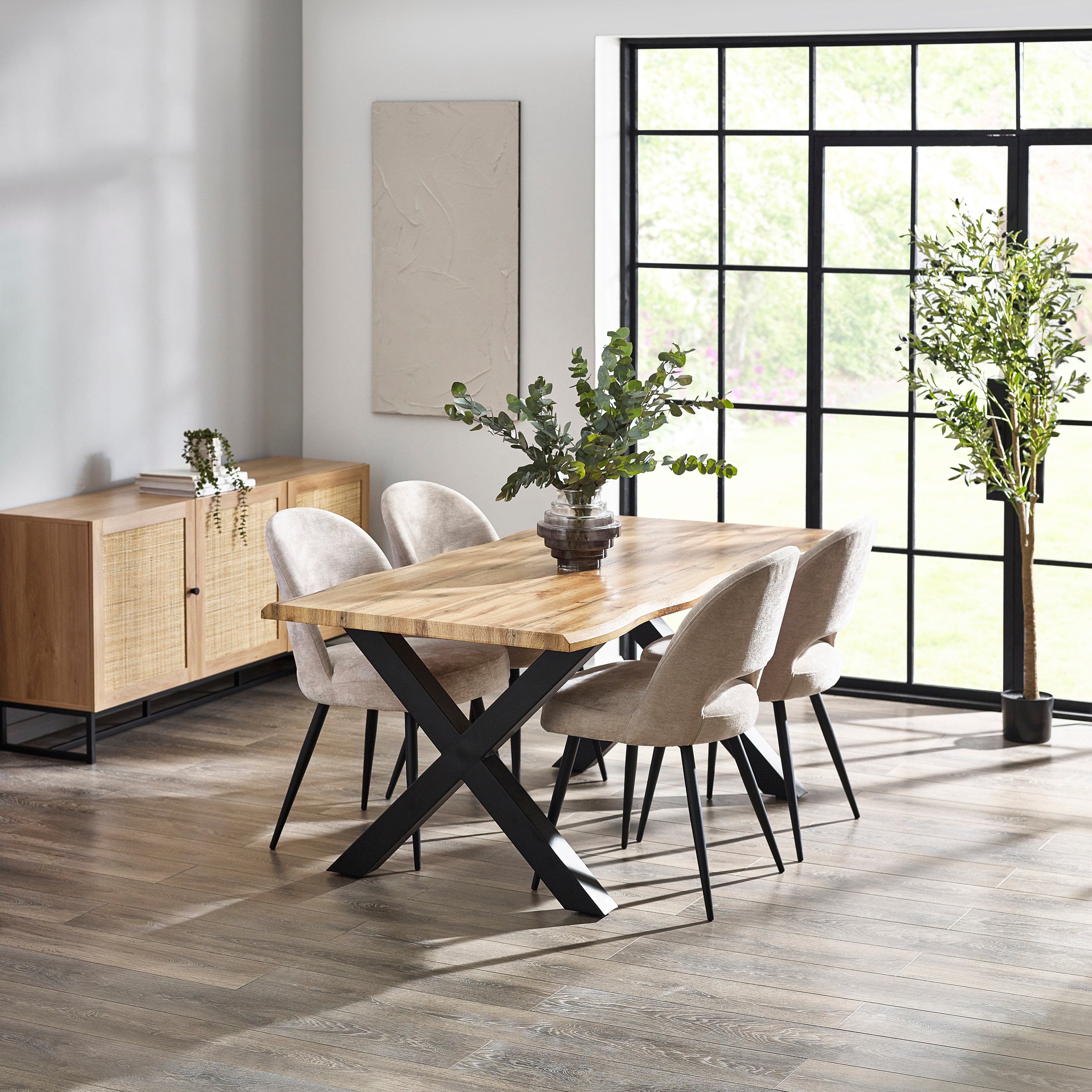 Julian Bowen Dining Table Harvey Dining Table Bed Kings