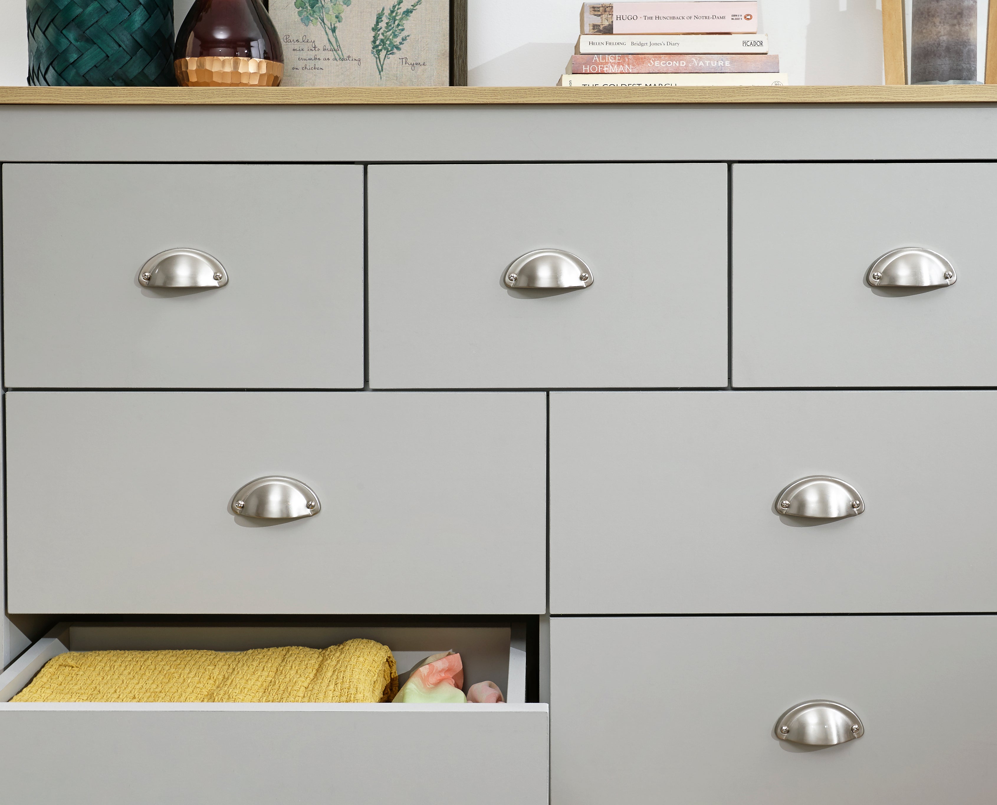 Lancaster Merchants Chest Grey