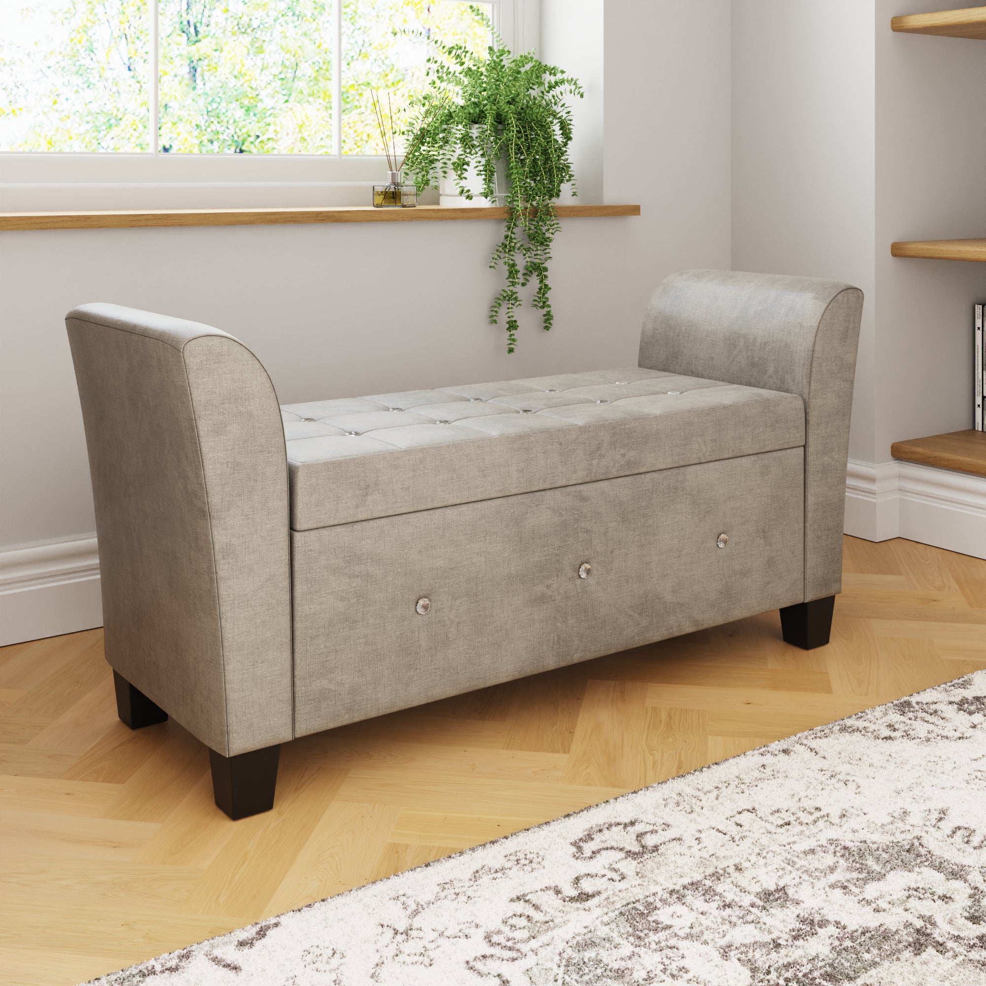 Verona Diamante Window Seat Silver Chenille