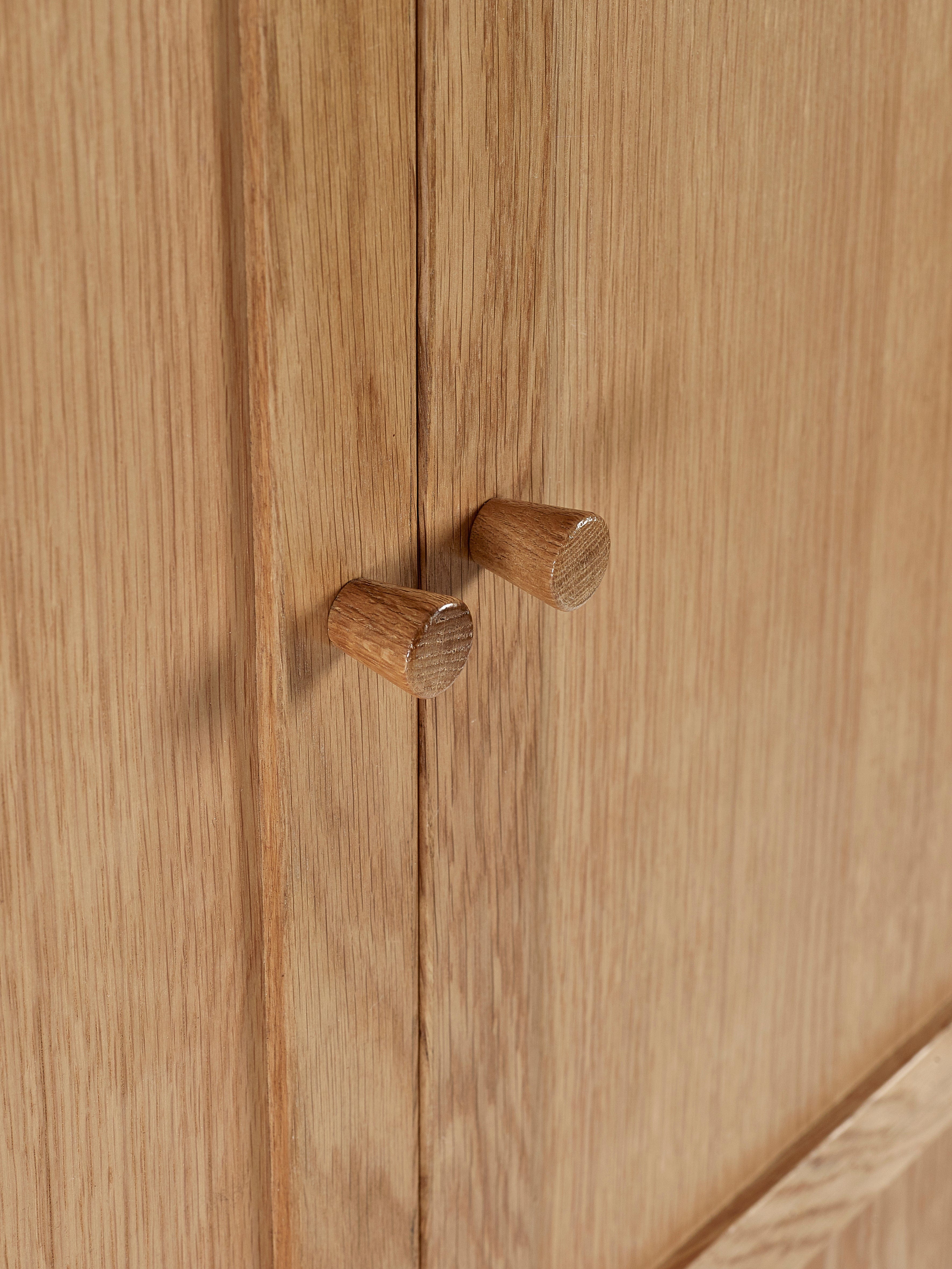 Julian Bowen Wardrobe Coxmoor Wardrobe - Oak Bed Kings
