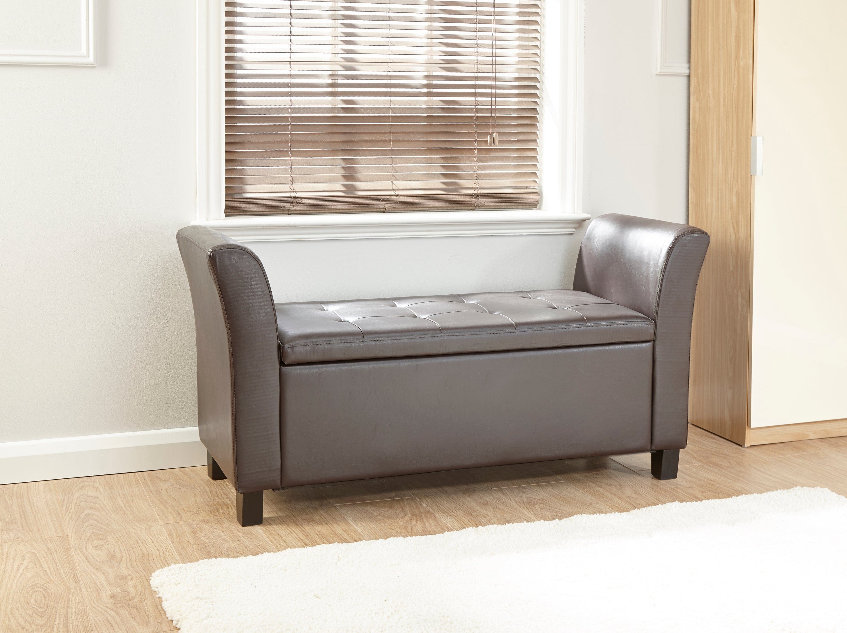 GFW Window Seat Verona Window Seat Brown Pu Bed Kings