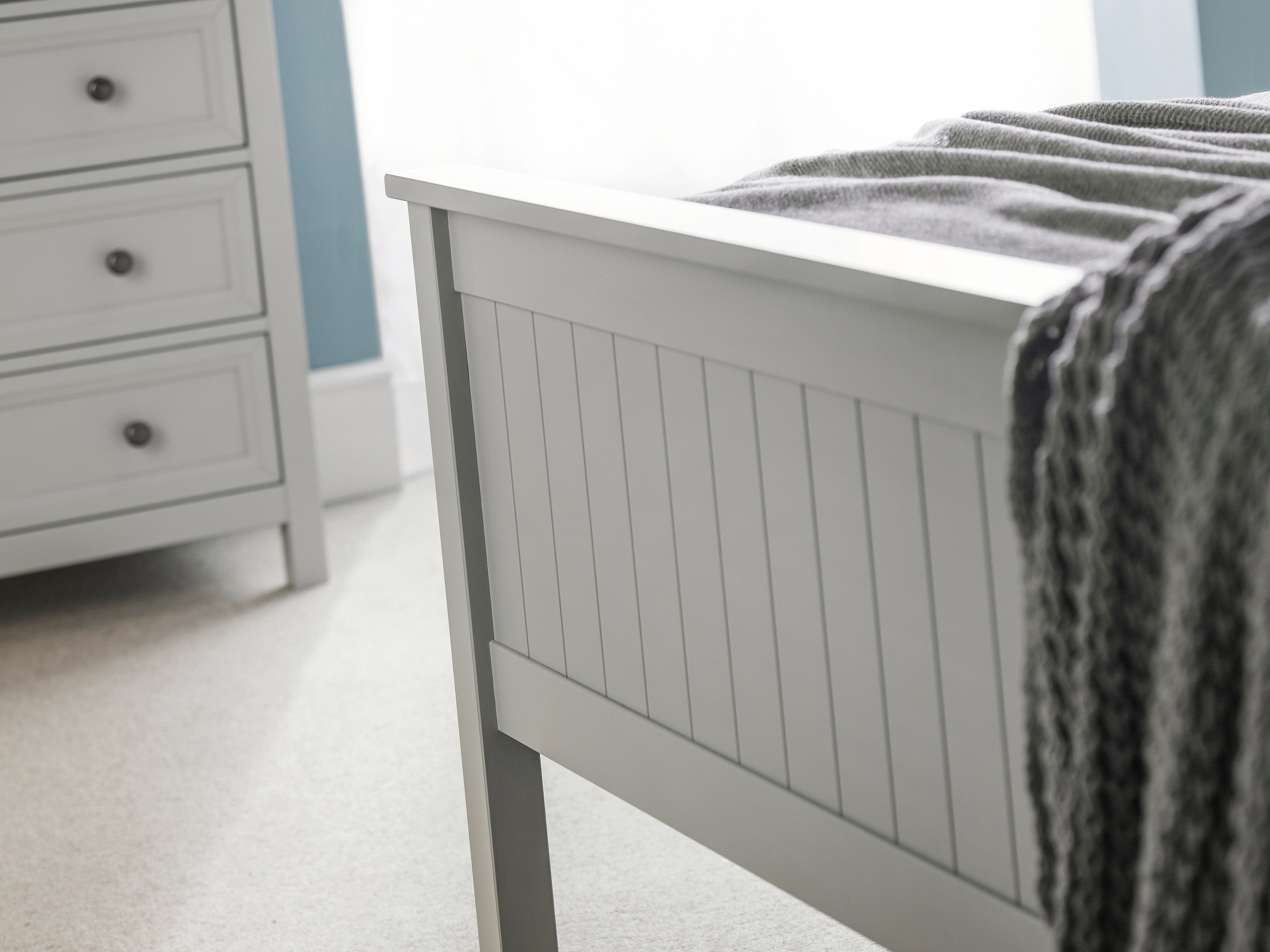 Julian Bowen Wood Bed Maine Wooden Bed - Dove Grey Bed Kings