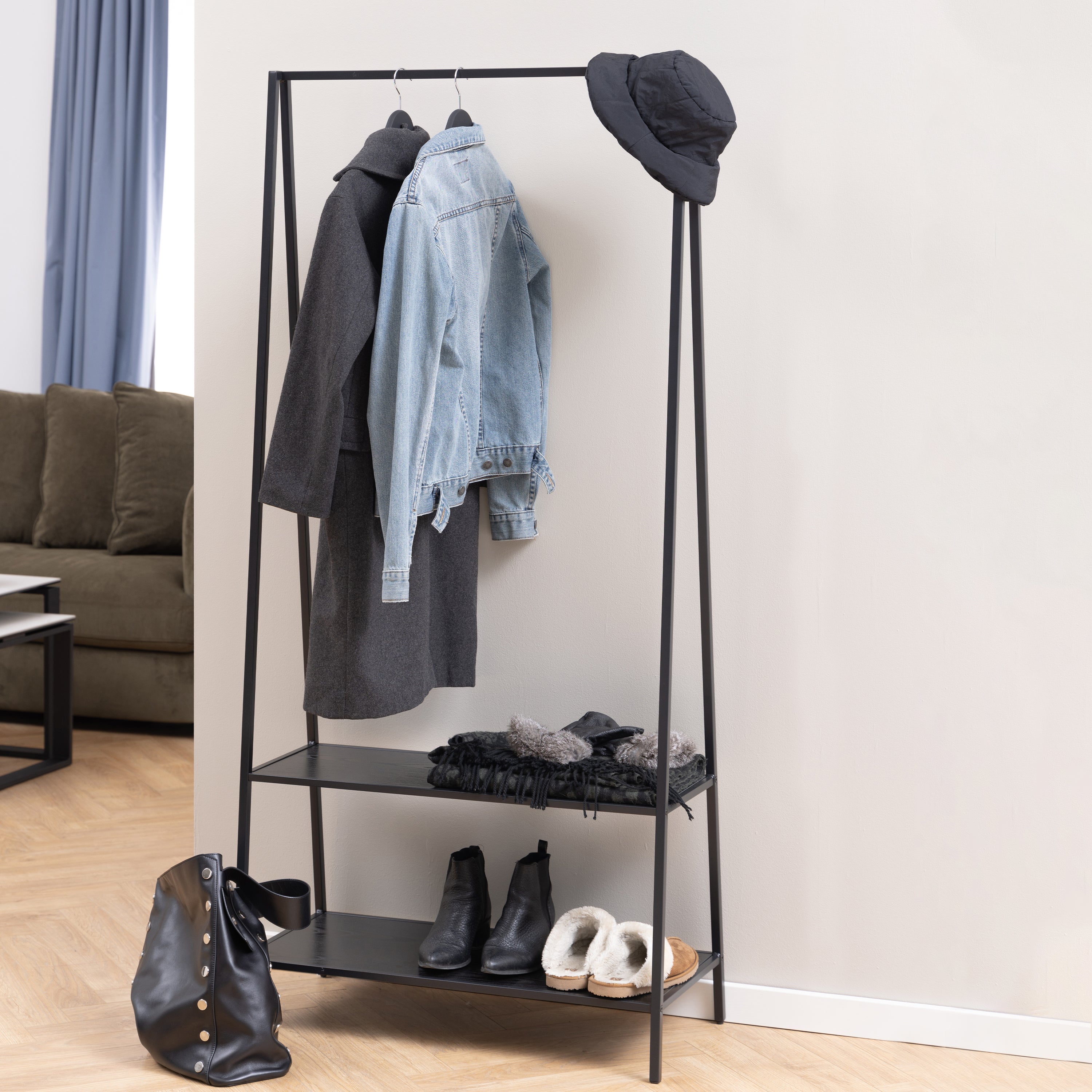 Seaford Clothes Rack with 2 shelves in Black