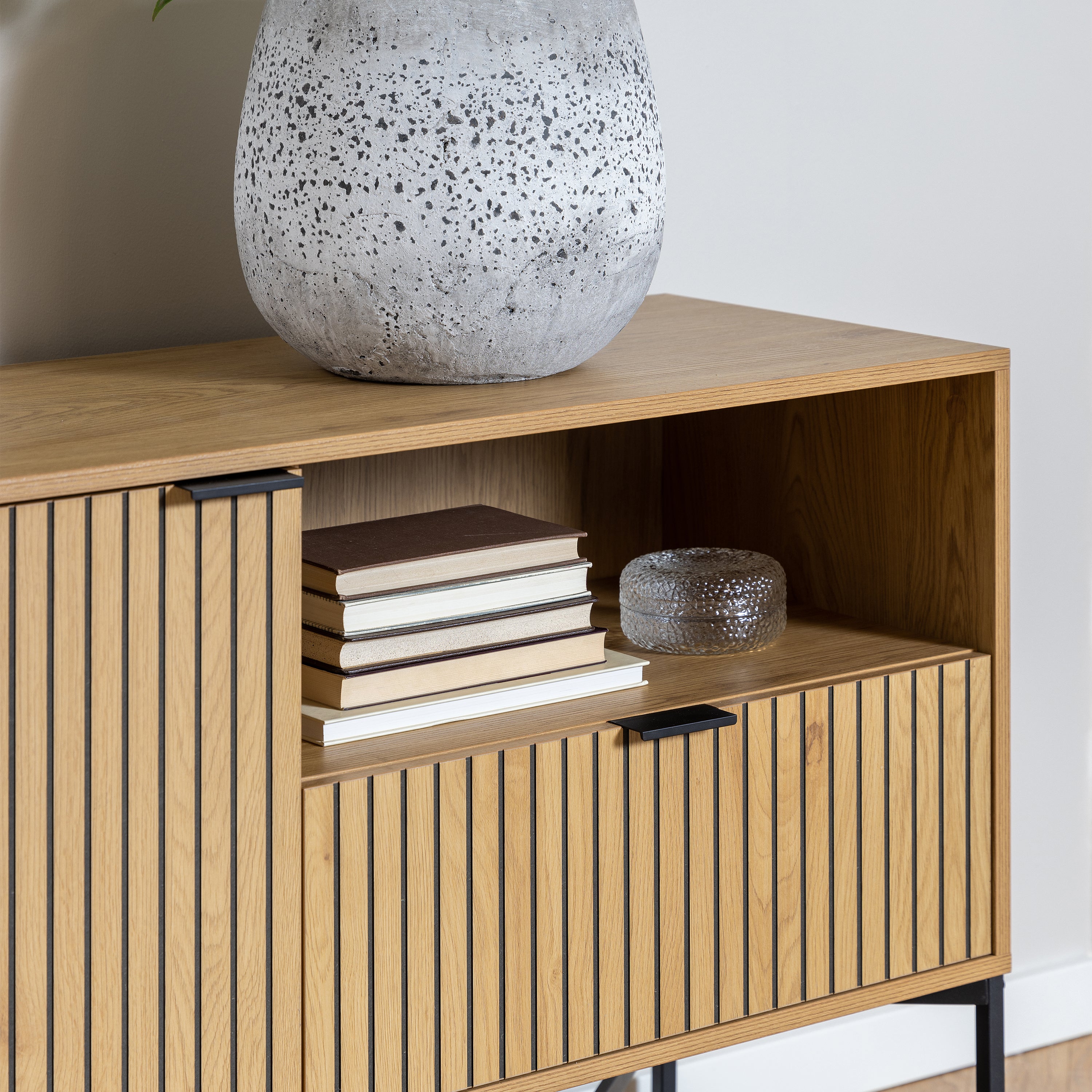 Jaipur Sideboard with  2 Doors and 1 Drawer in Wild Oak