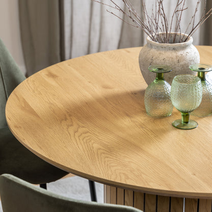 Yale Dining Table in Oak Included 4 Ines Dining chair in Olive Green