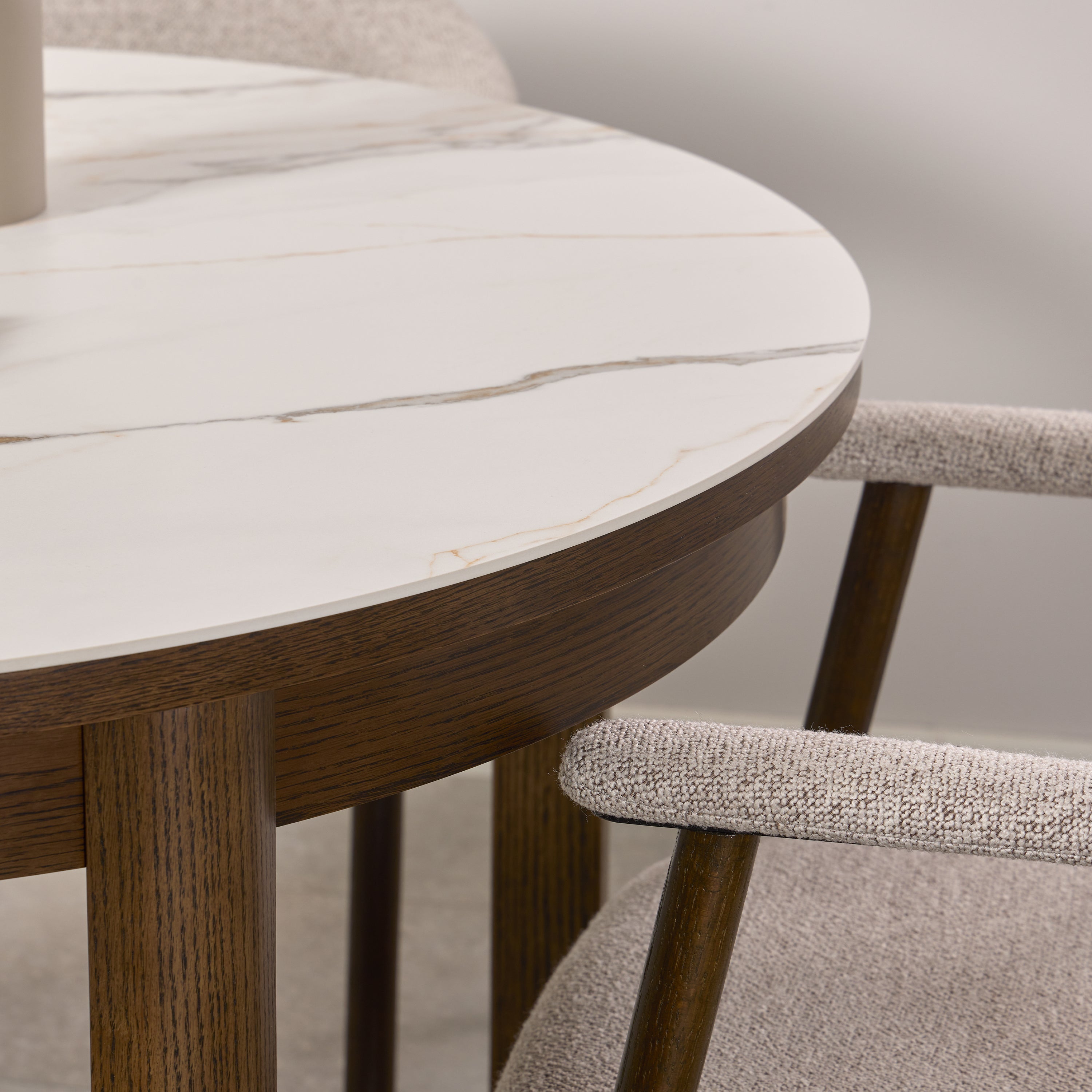 Southampton Round Extendable Dining Table in Cream Ceramic 120x75cm