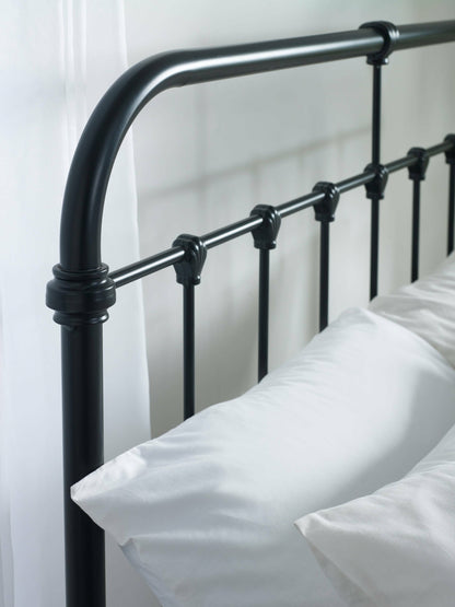Logan Metal Bed
