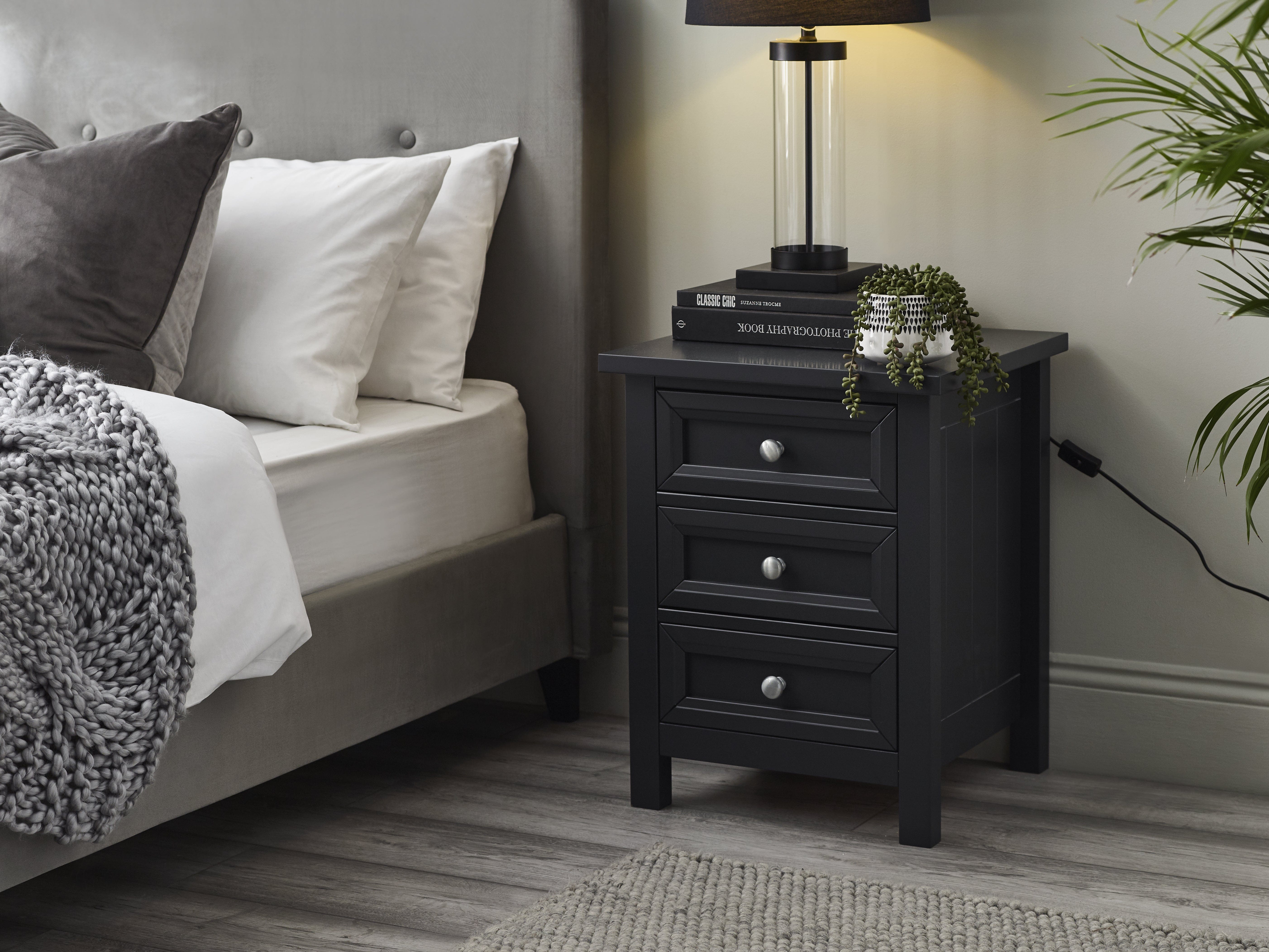 Julian Bowen Bedside Table Maine 3 Drawer Bedside - Anthracite Bed Kings