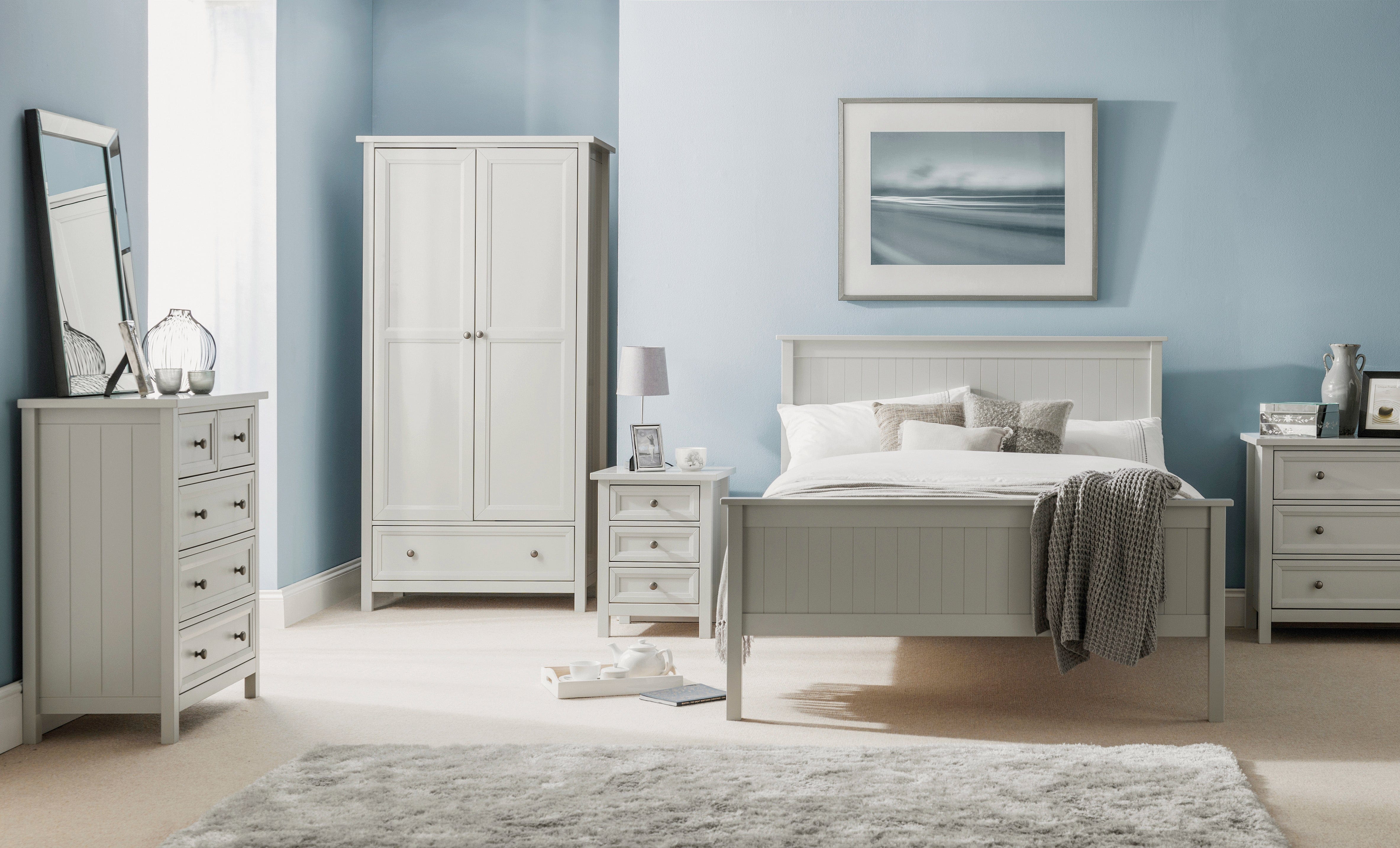 Julian Bowen Bedside Table Maine 3 Drawer Bedside- Dove Grey Bed Kings