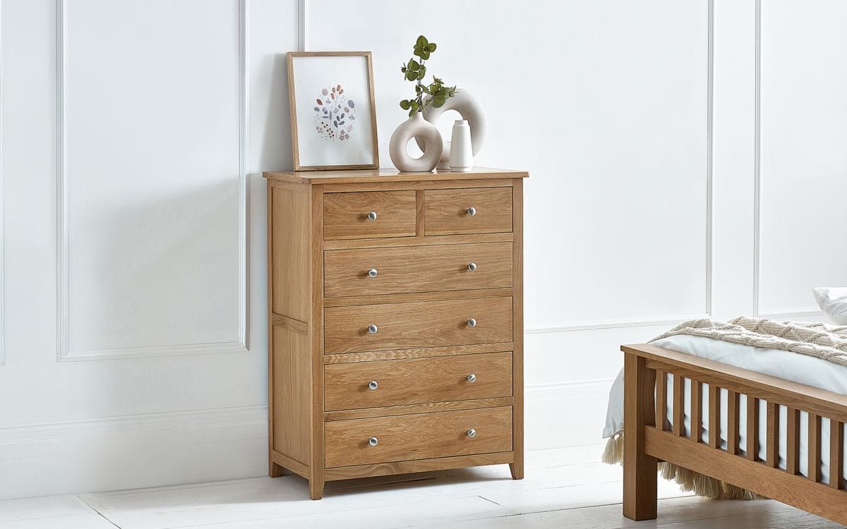 Julian Bowen Chest Of Drawers Mallory 4+2 Drawer Chest Bed Kings