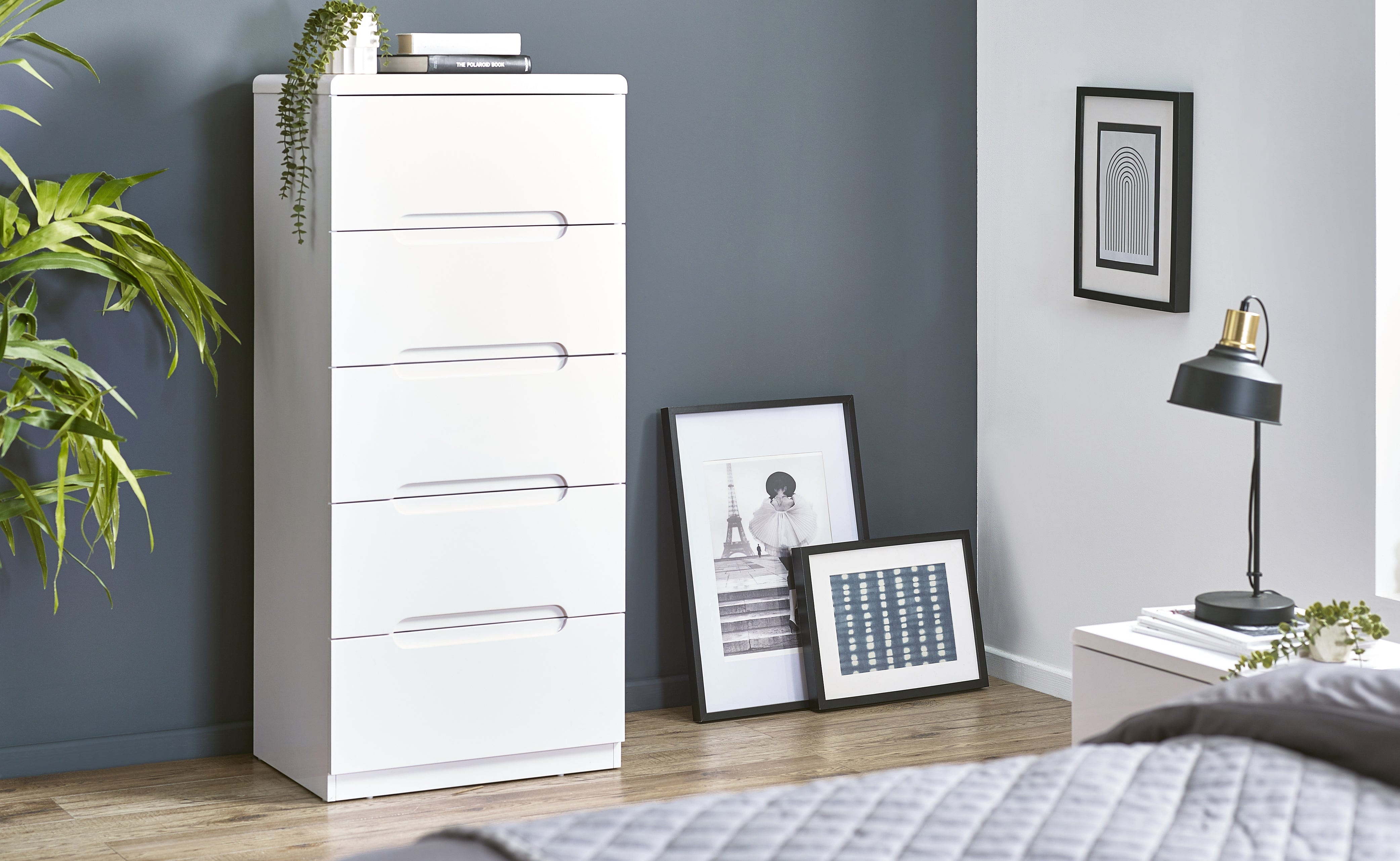 Julian Bowen Chest Of Drawers Manhattan 5 Drawer Narrow Chest Bed Kings