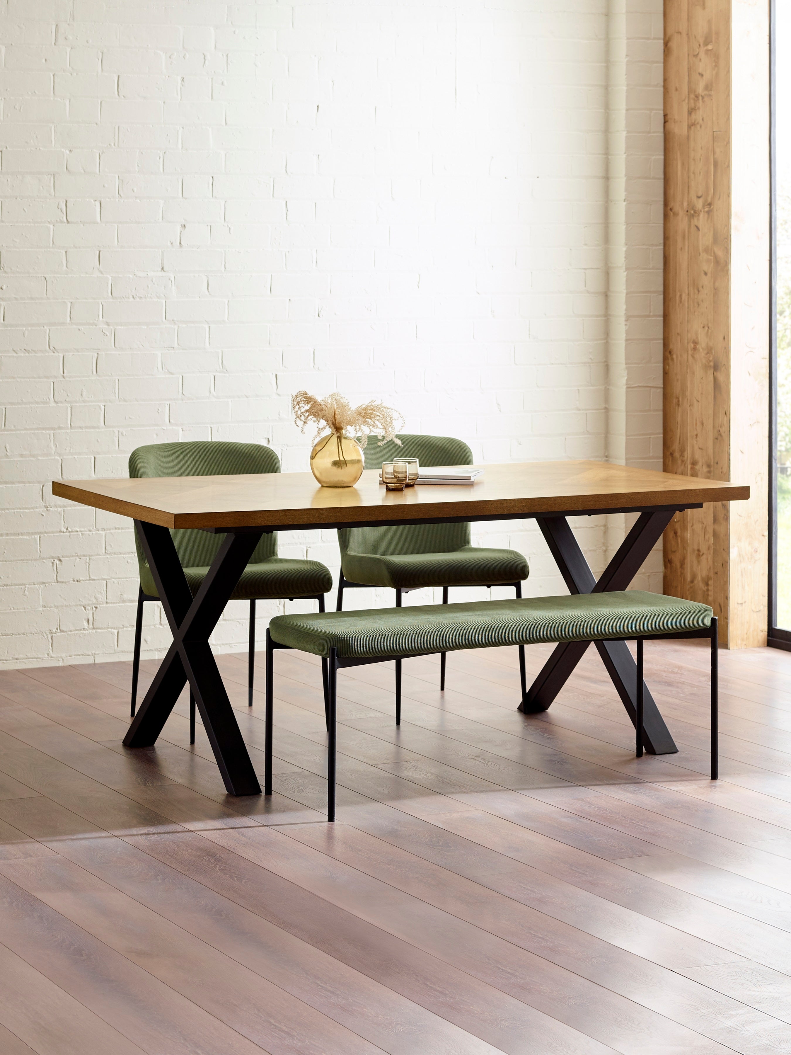 Aron Dining Table