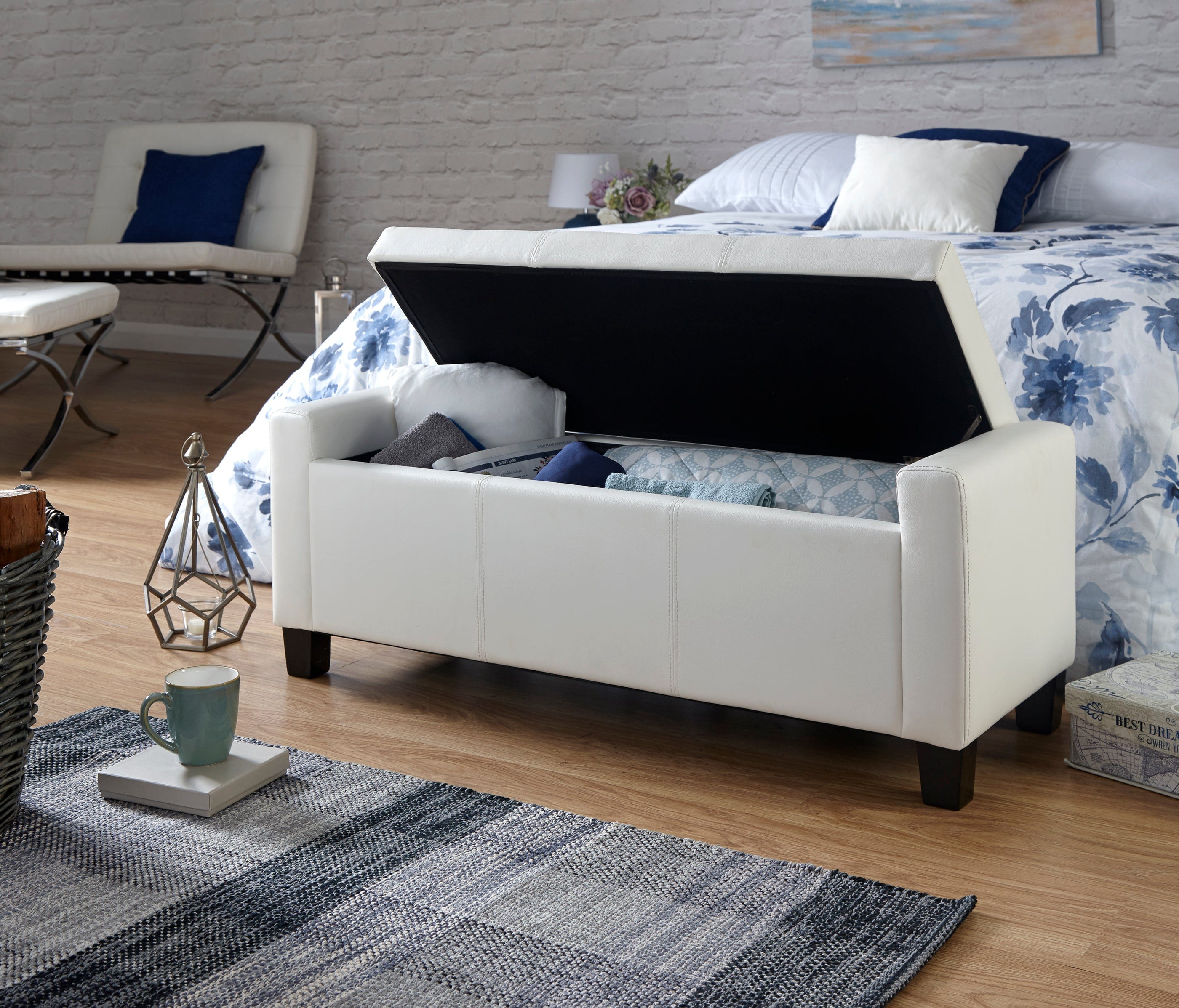 GFW Storage Ottoman Verona Ottoman Bench White Pu Bed Kings