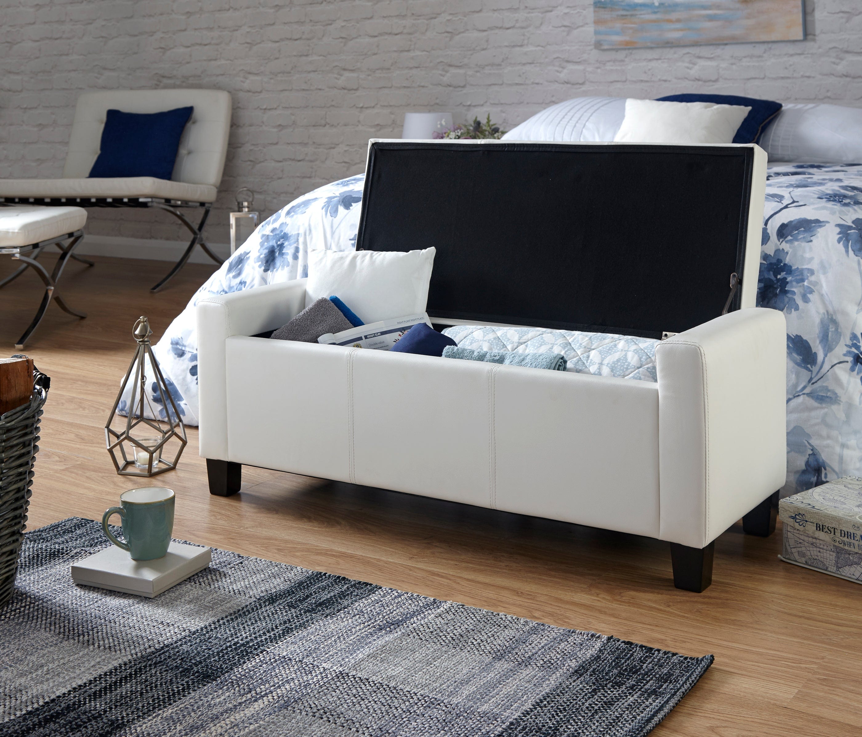 GFW Storage Ottoman Verona Ottoman Bench White Pu Bed Kings