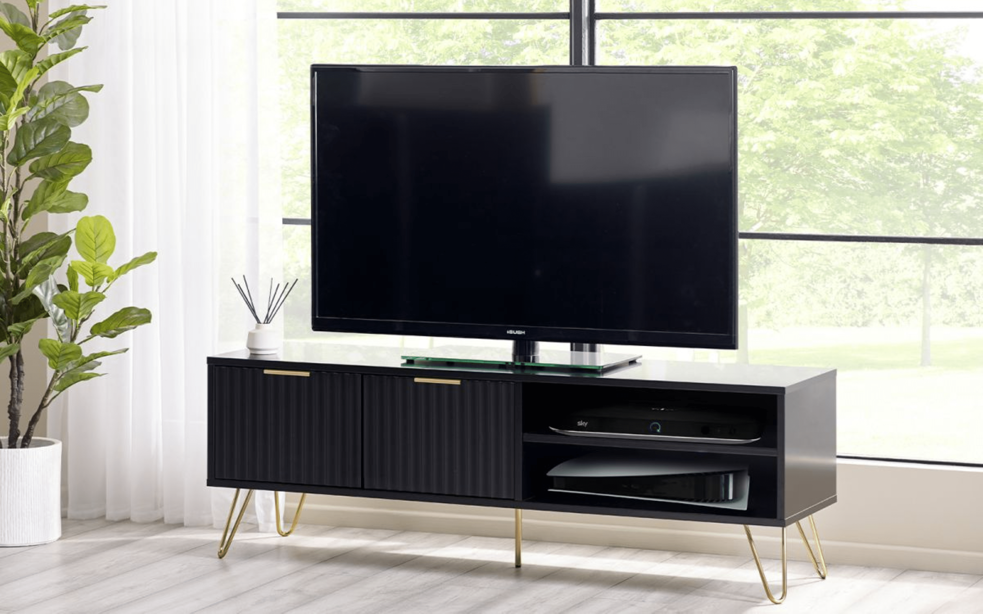 Julian Bowen TV Unit Murano Tv Unit - Matt Black Bed Kings