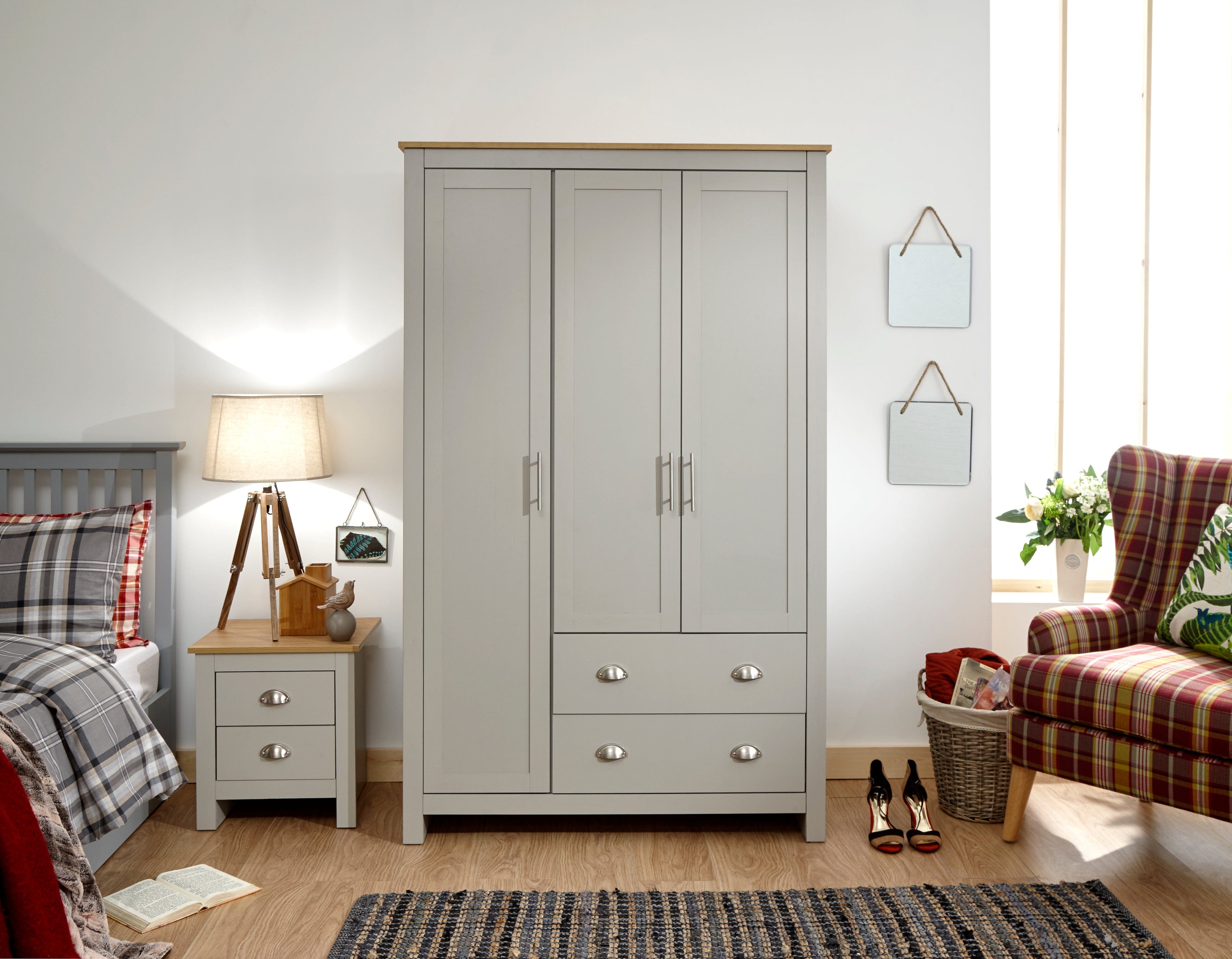 GFW Wardrobe Lancaster 3 Door 2 Drawer Wardrobe Grey Bed Kings