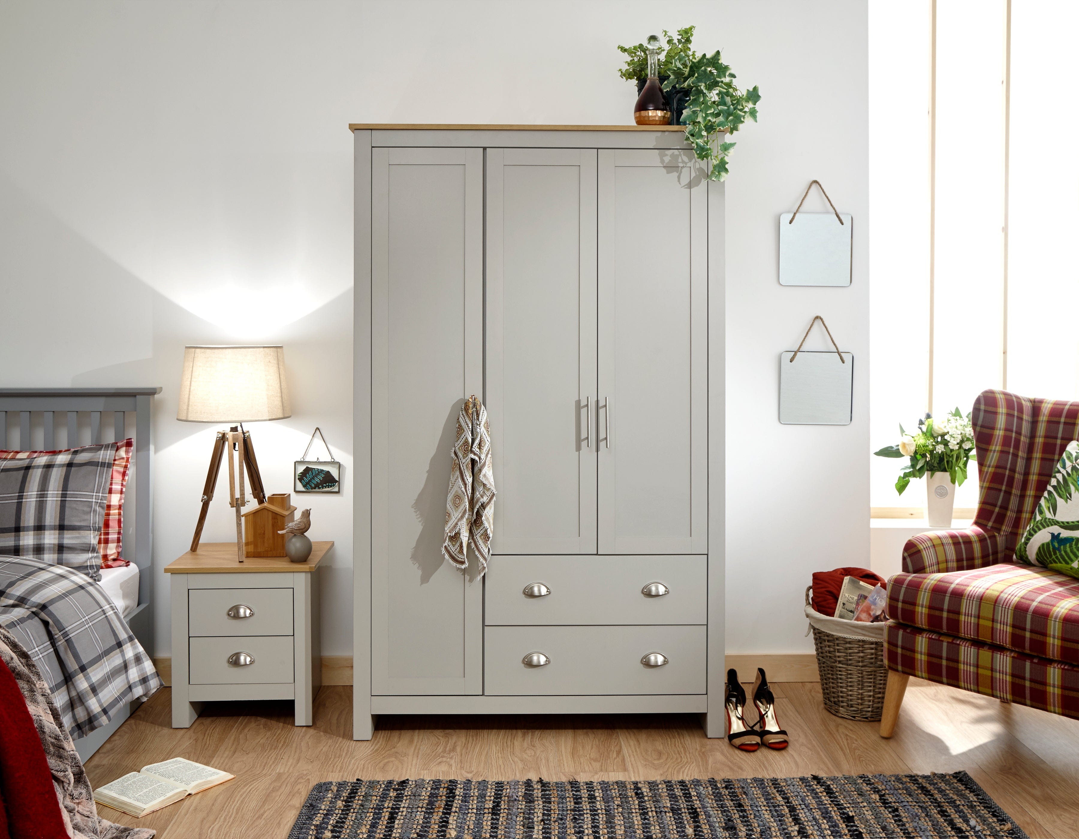 GFW Wardrobe Lancaster 3 Door 2 Drawer Wardrobe Grey Bed Kings