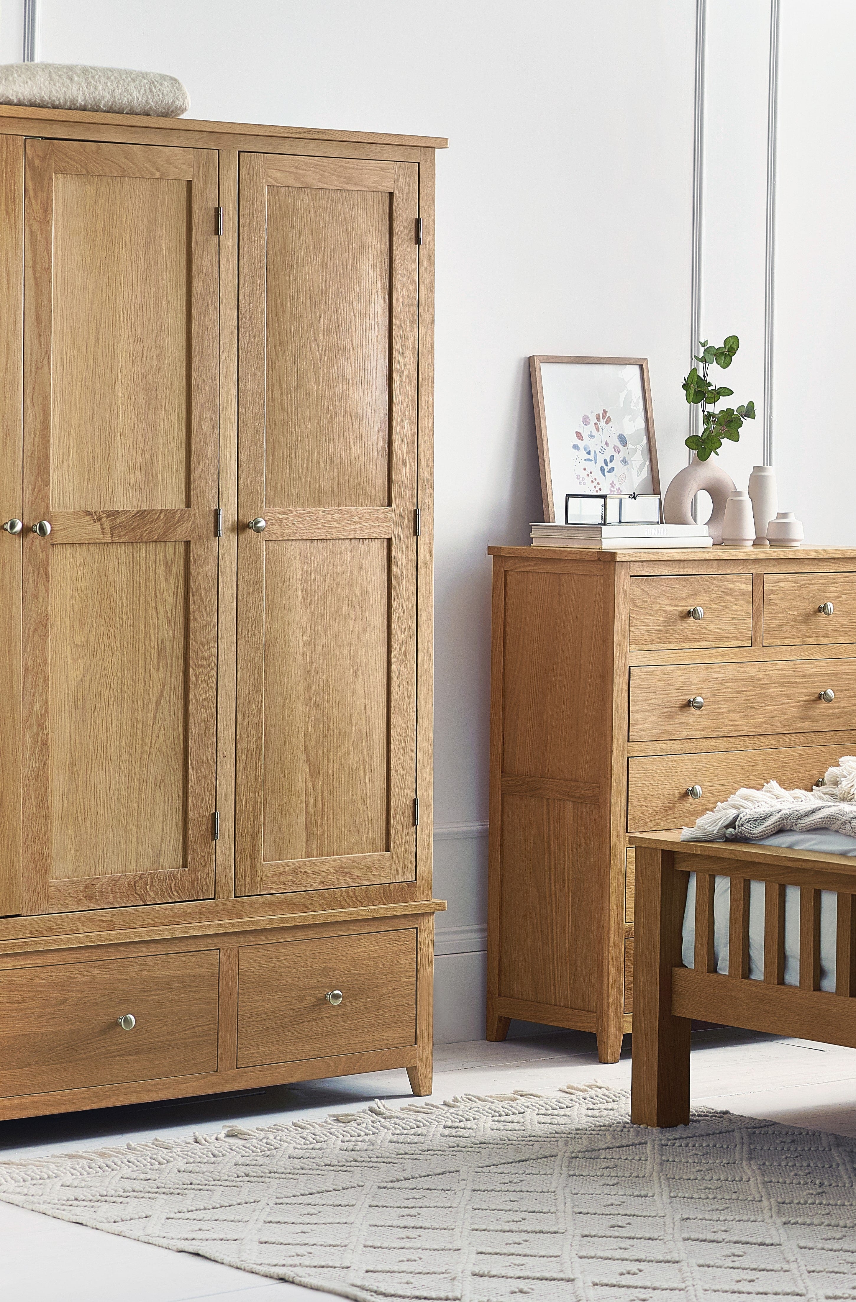 Julian Bowen Wardrobe Mallory 3 Door Wardrobe Bed Kings