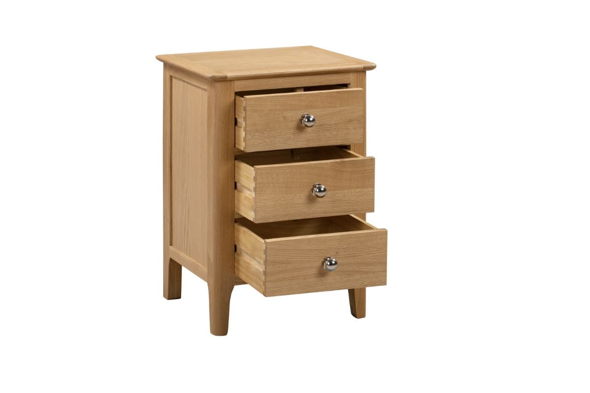 Julian Bowen Bedside Cabinet Cotswold 3 Drawer Bedside Cabinet Bed Kings