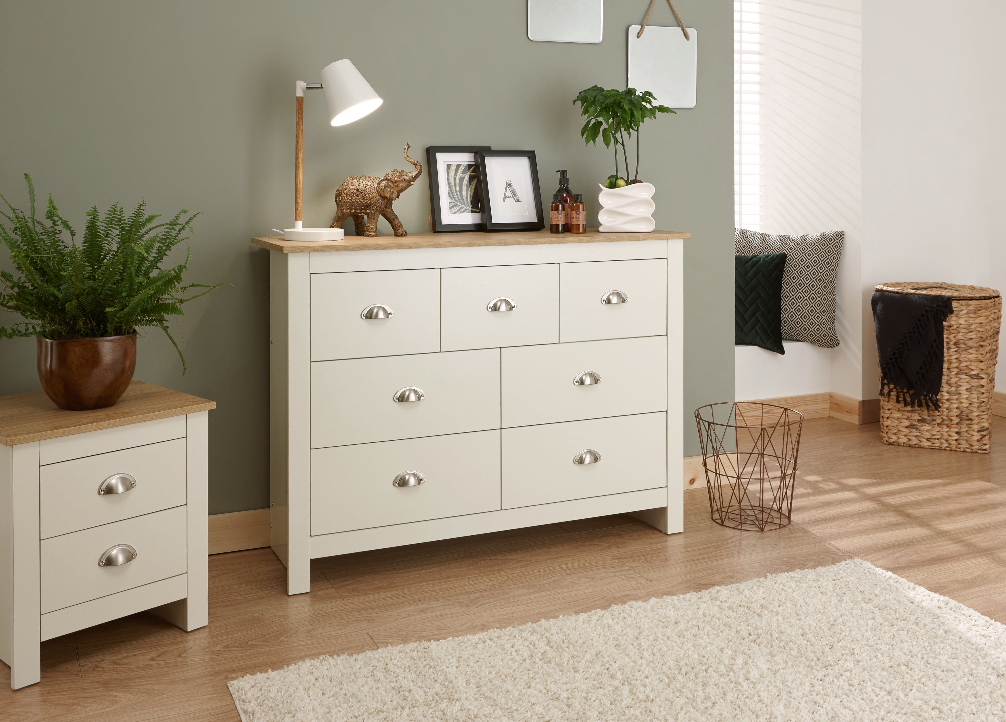 GFW Chest Of Drawers Lancaster Merchants Chest Cream Bed Kings